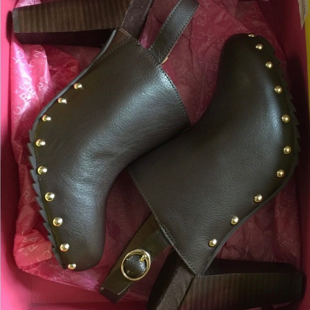 Kenneth Cole mules/clogs size 9. Not worn just tried in closet. New with box - Picture 2 of 4
